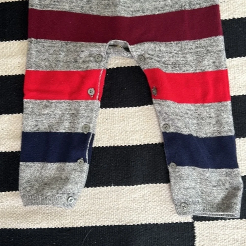 BABY GAP Knitted Striped Colored BodySuit. Size‎ 18-24M